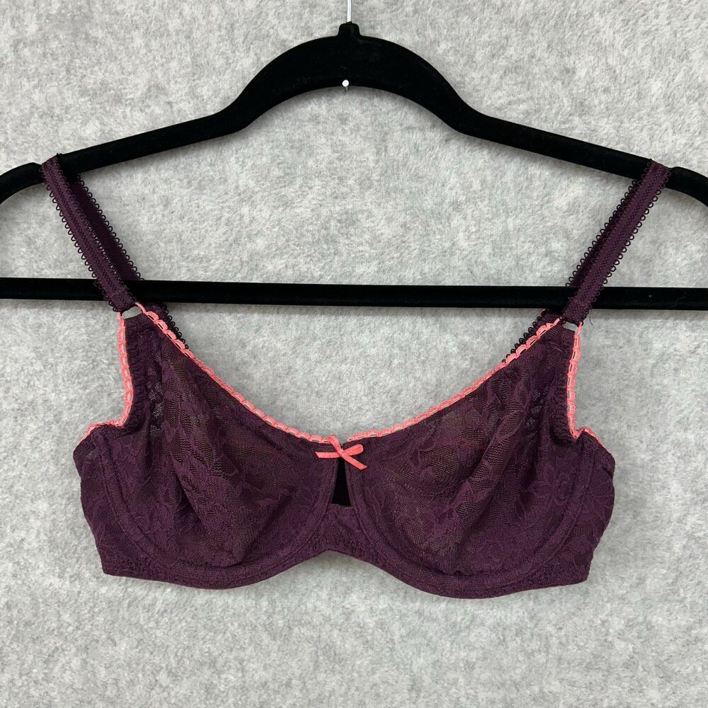 B Tempted Sz 32D Purple Lace Hot Pink Lined Lacey Underwire Bra